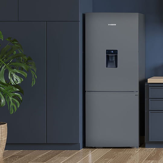 یخچال و فریزر بالا و پایین ایکس ویژن مدل HB470-SI